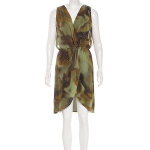 🦋🦋DVF Crepe Camo dress